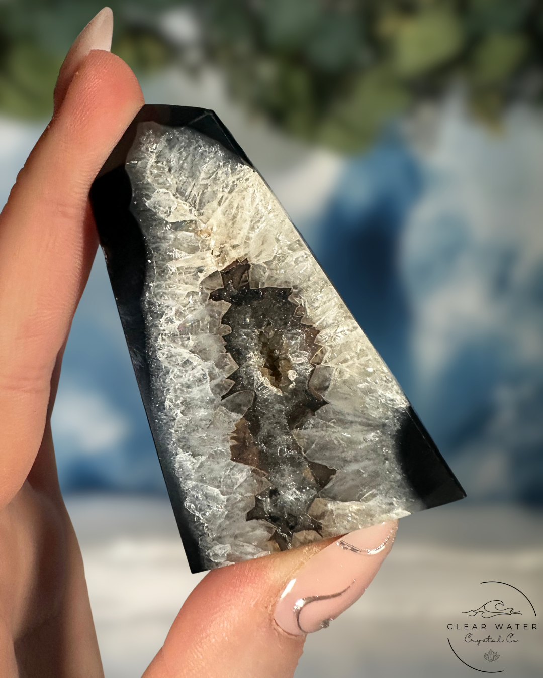 Black Agate Tower - Grounding Energy and Protective Shield