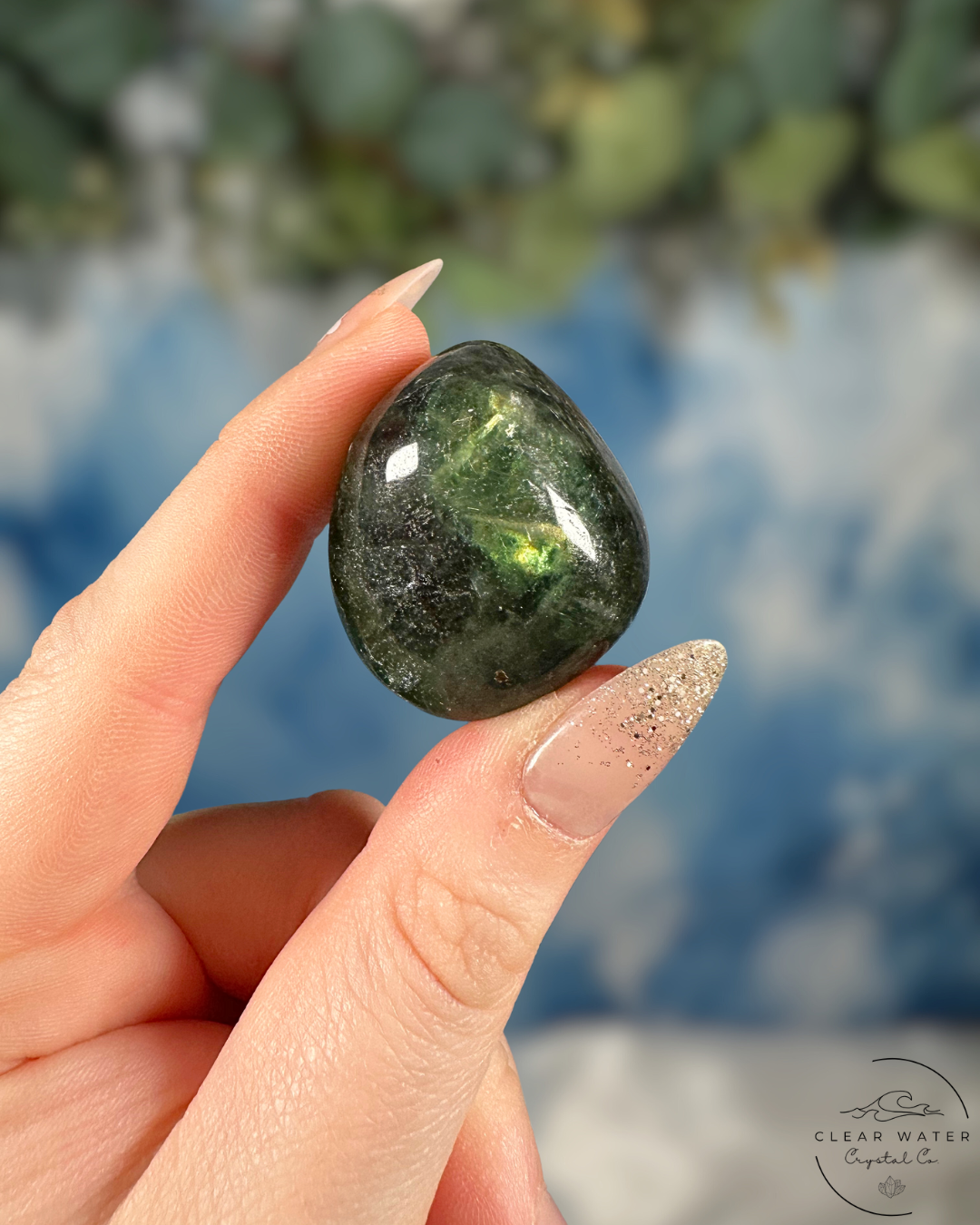 Dark Fluorite Tumbles: Deep Clarity & Grounded Protection