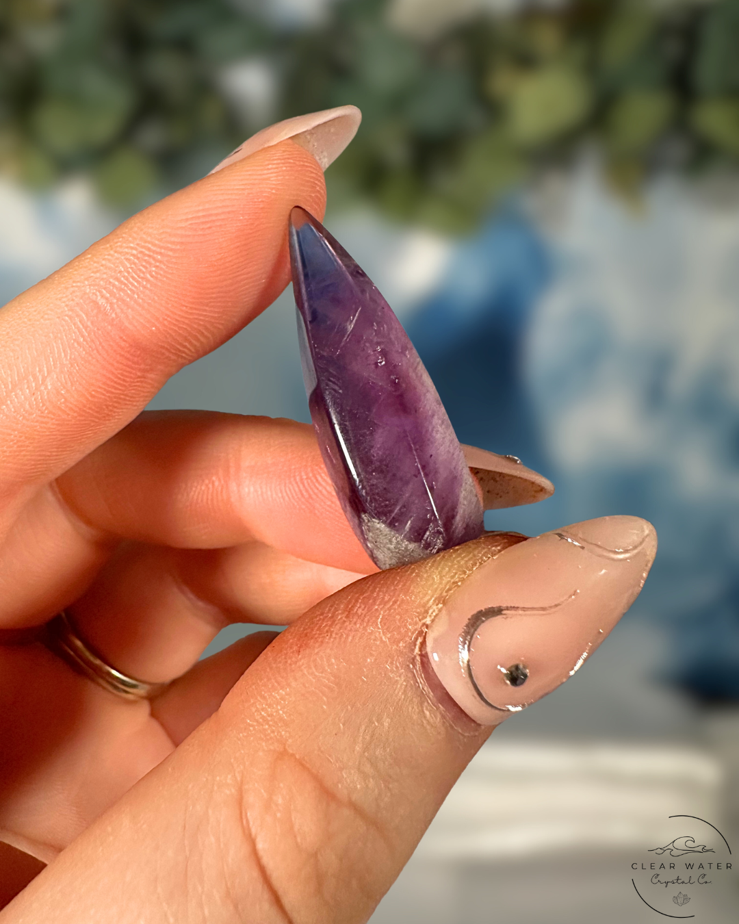 Mini Amethyst Flame Carving: Tiny Towers of Tranquility