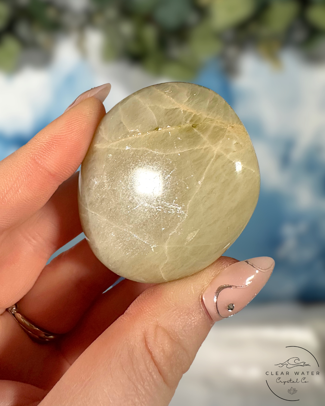 Green Moonstone Palmstone: Verdant Serenity