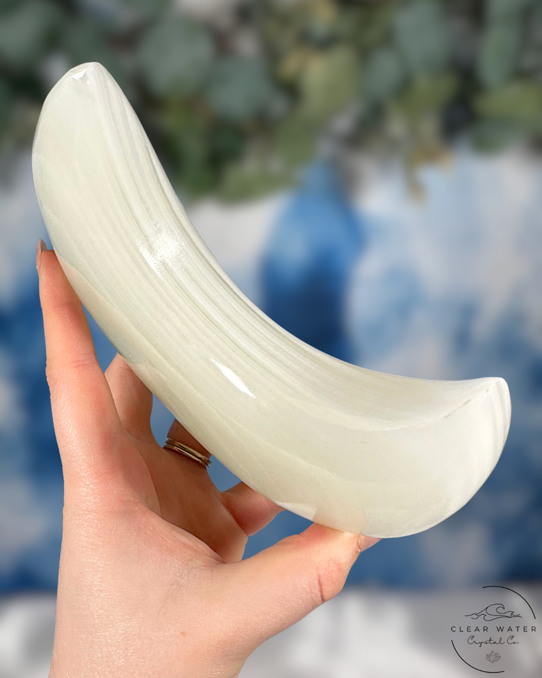 Mexican White Onyx Standing Moon Carving