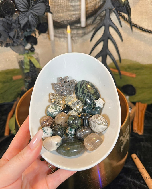 Haunt & Seek- Curated Crystal Scoop
