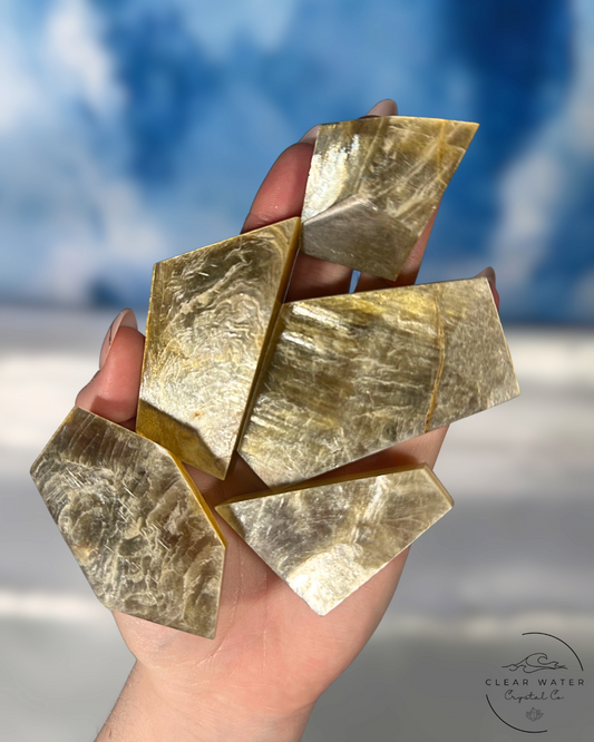 Blinding Golden Mica Slabs: Liquid Light in Your Hands