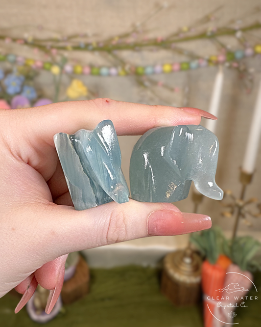 Blue Onyx Elephant Carvings – Argentina