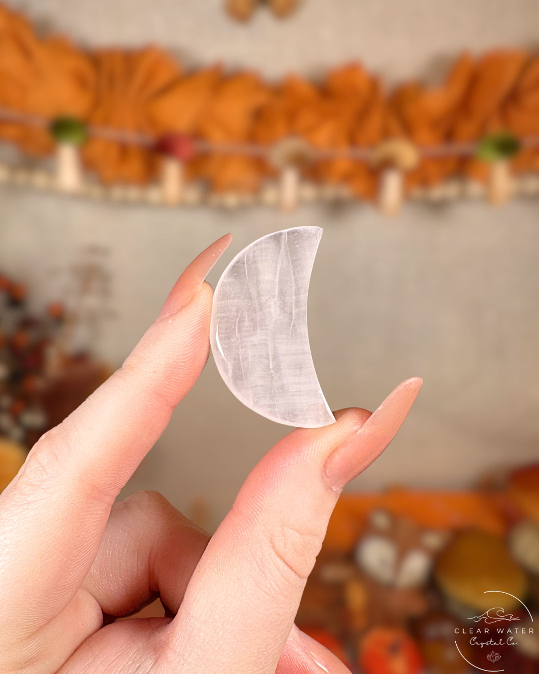 Calcite Crescent: Mini Calcite Moon