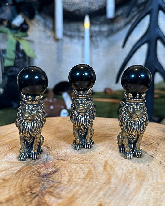 Lion Brass Buddy Sphere Holder