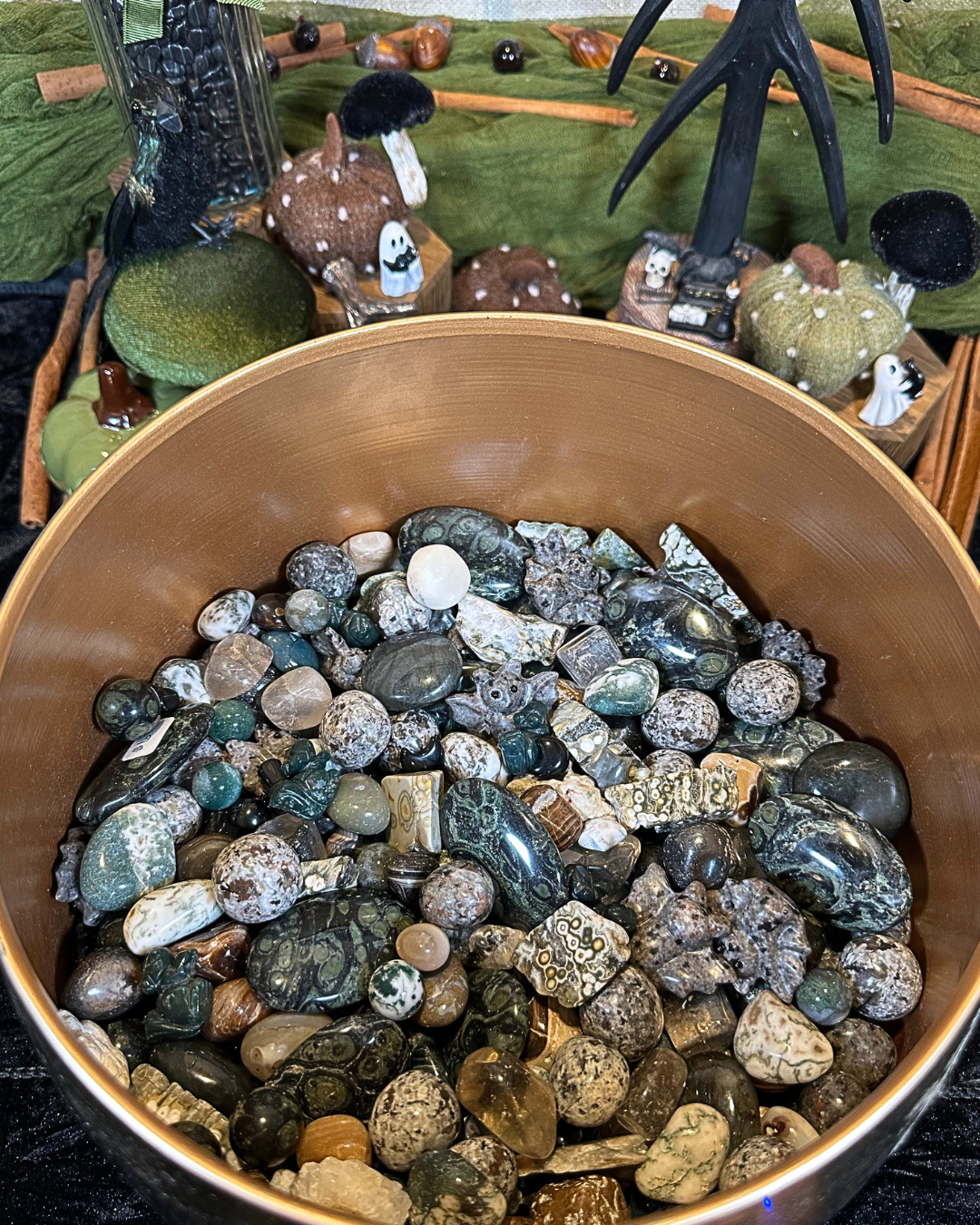 Haunt & Seek-  Curated Crystal Scoop