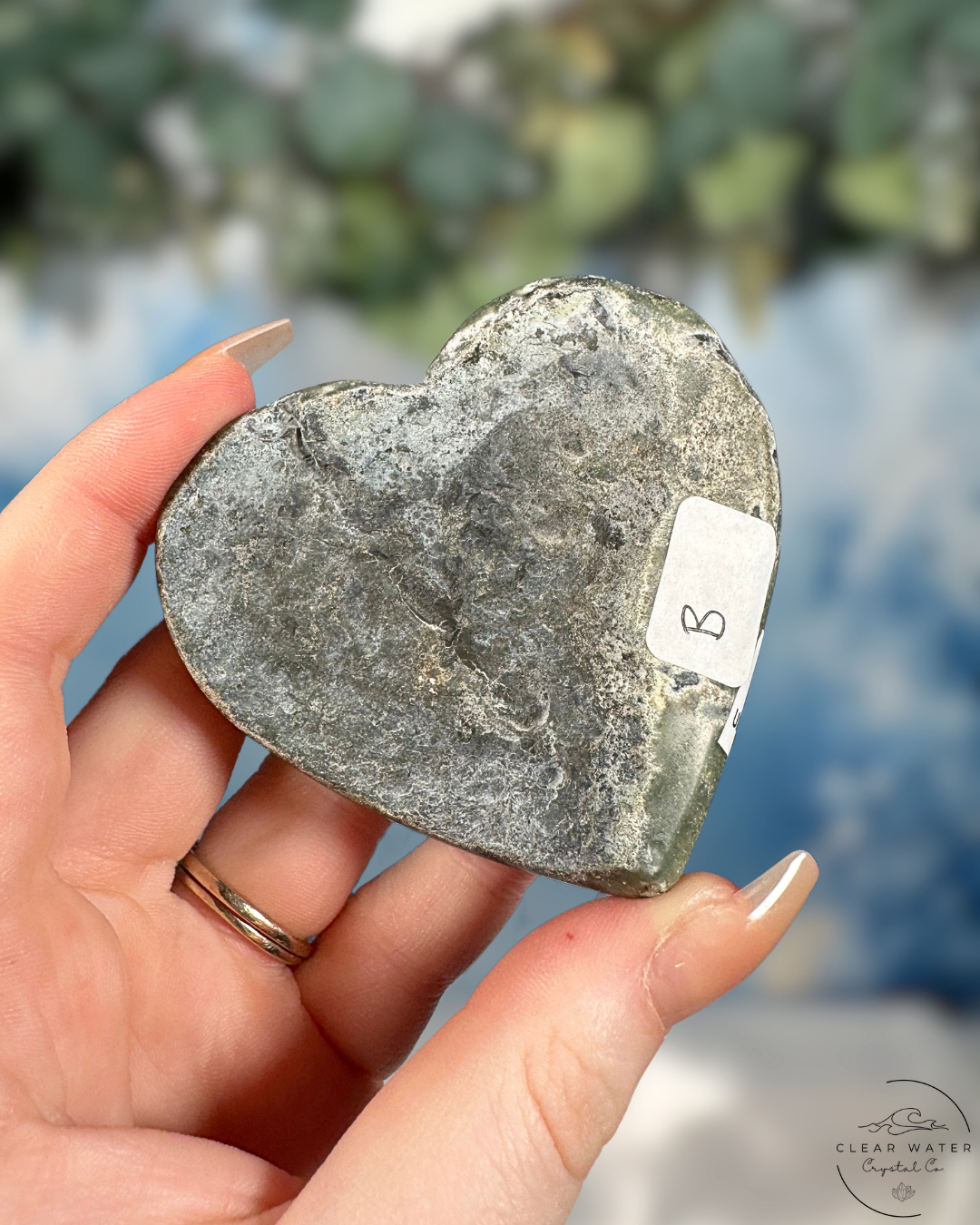 Uruguayan Amethyst Heart Carvings