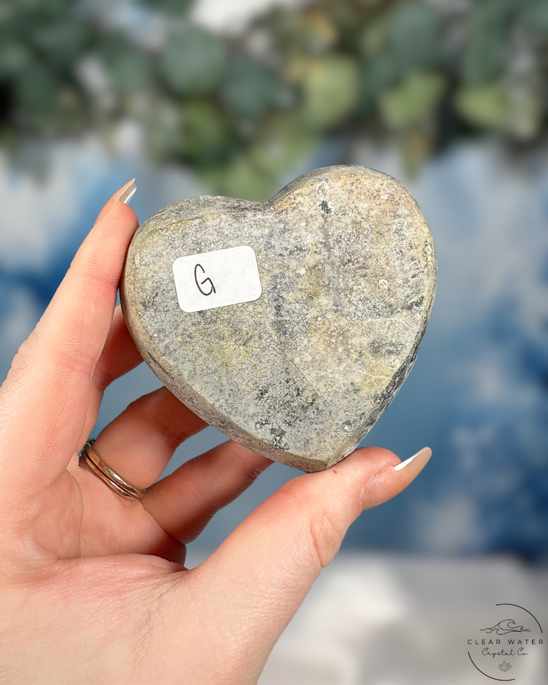 Uruguayan Amethyst Heart Carvings