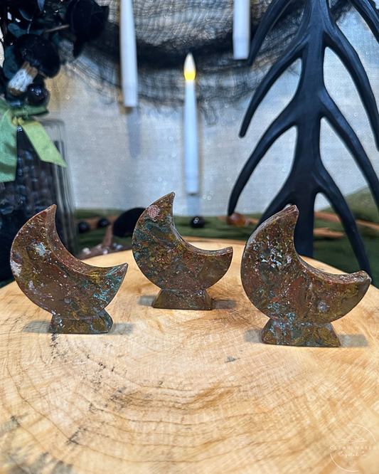 Scenic Moss Agate Standing Moon Carving | Indonesia